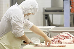１.手作り製法と国産原料肉
